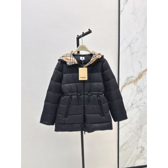 2025FW BURBERRY バーバリー カジュアル映えする着こなし ダウンジャケット
