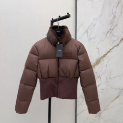2025FW FENDI フェンデイ おしゃれ上級者の定番 ダウンジャケット