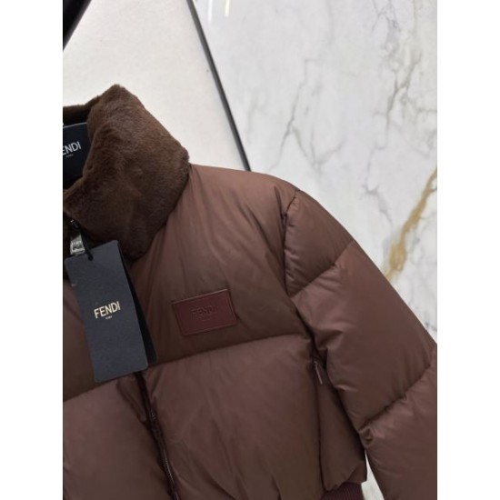2025FW FENDI フェンデイ おしゃれ上級者の定番 ダウンジャケット