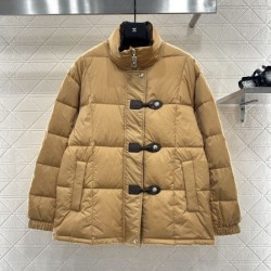 2025FW LOUIS VUITTON ルイヴィトン 冬のおしゃれを先取り ダウンジャケット