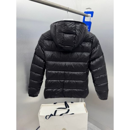 2025FW MONCLER モンクレール 着回し力抜群の人気モデル ダウンジャケット