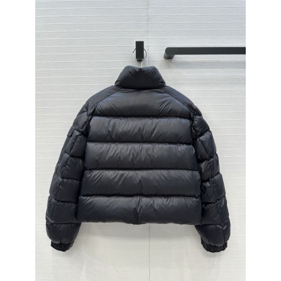 2025FW MONCLER モンクレール 秋冬トレンドを先取り ダウンジャケット
