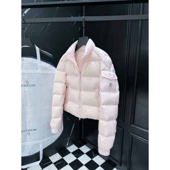 2025FW MONCLER モンクレール 抜け感と快適さを両立 ダウンジャケット