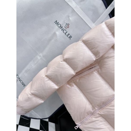 2025FW MONCLER モンクレール 抜け感と快適さを両立 ダウンジャケット