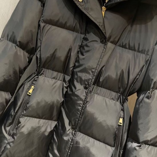 2025FW MONCLER モンクレール 今年らしい旬の着こなし ダウンジャケット