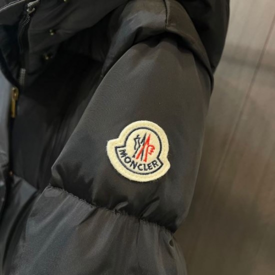2025FW MONCLER モンクレール 今年らしい旬の着こなし ダウンジャケット
