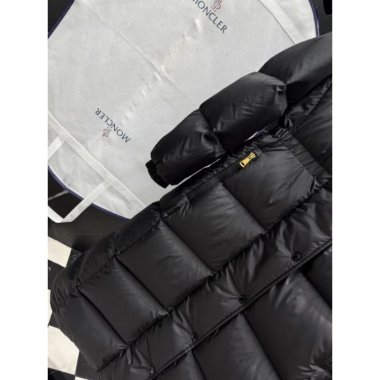 2025FW MONCLER モンクレール 自信を持っておすすめの一着 ダウンジャケット