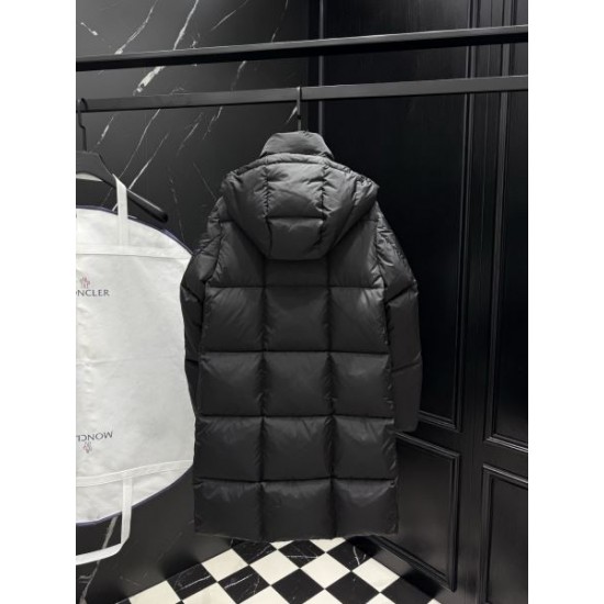 2025FW MONCLER モンクレール 人気急上昇の注目モデル ダウンジャケット