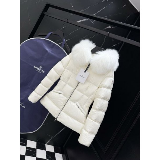 2025FW MONCLER モンクレール 今季セレブ愛用の新作 ダウンジャケット