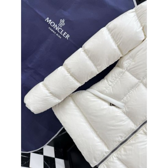 2025FW MONCLER モンクレール 今季セレブ愛用の新作 ダウンジャケット