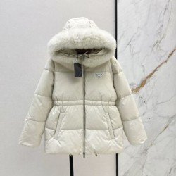 2025FW PRADA プラダ 注目度の高い最新モデル ダウンジャケット