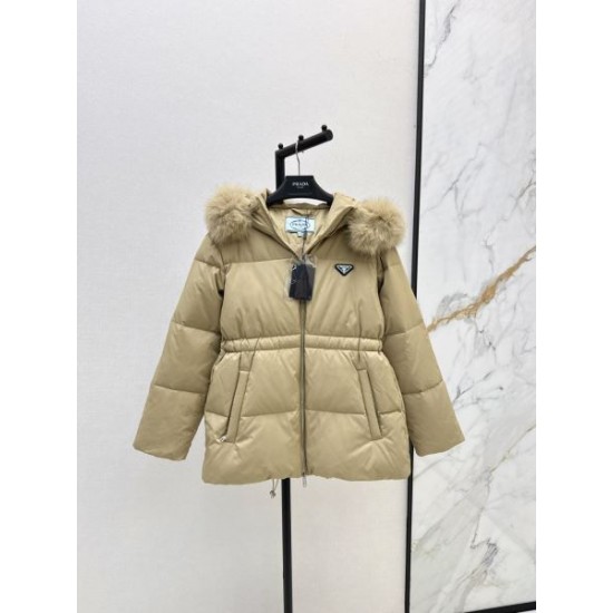2025FW PRADA プラダ 注目度の高い最新モデル ダウンジャケット