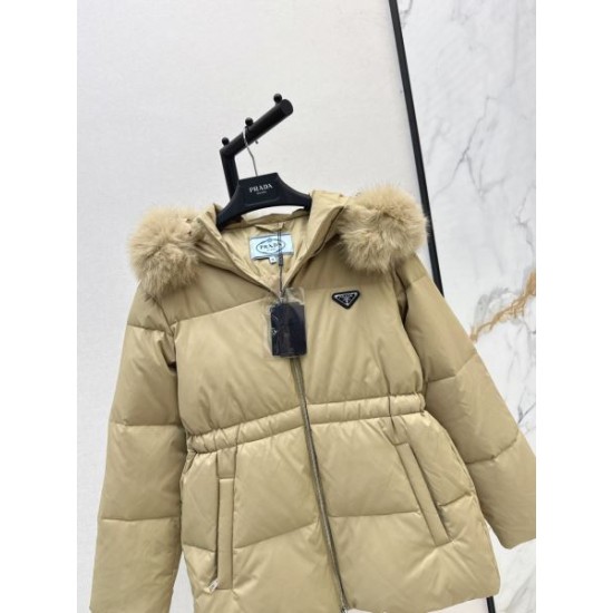 2025FW PRADA プラダ 注目度の高い最新モデル ダウンジャケット