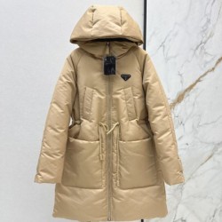 2025FW PRADA プラダ 秋冬の最新アイテム ダウンジャケット