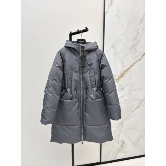 2025FW PRADA プラダ 秋冬の最新アイテム ダウンジャケット