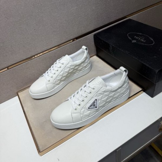 2025秋冬新作 PRADA プラダ メンズ カジュアルシューズ 最終価格セール開催中