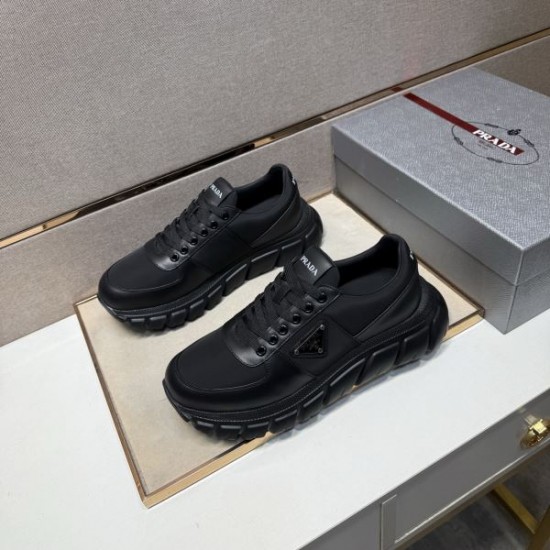 2025秋冬新作 PRADA プラダ メンズ スニーカー 冬シーズンの注目トレンド特集