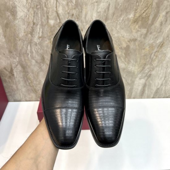2025秋冬新作 FERRAGAMO サルヴァトーレ フェラガモ メンズ用 ビジネスシューズ シンプルで洗練された逸品