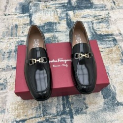 2025秋冬新作 FERRAGAMO サルヴァトーレ フェラガモ メンズ用 ビジネスシューズ 高評価続出の新作