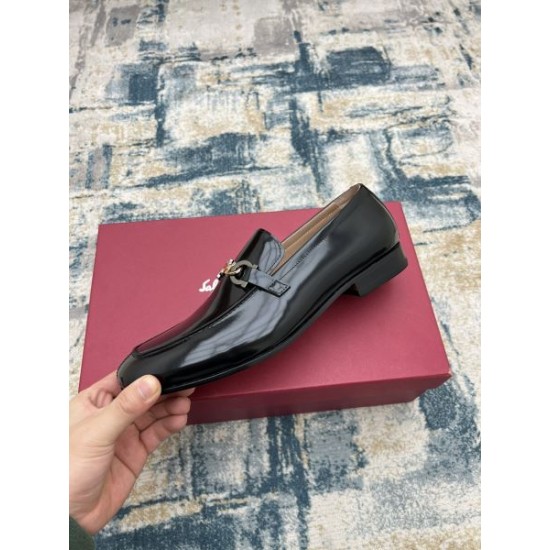 2025秋冬新作 FERRAGAMO サルヴァトーレ フェラガモ メンズ用 ビジネスシューズ 高評価続出の新作