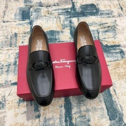 2025秋冬新作 FERRAGAMO サルヴァトーレ フェラガモ メンズ用 ビジネスシューズ トレンド感ある都会的スタイル