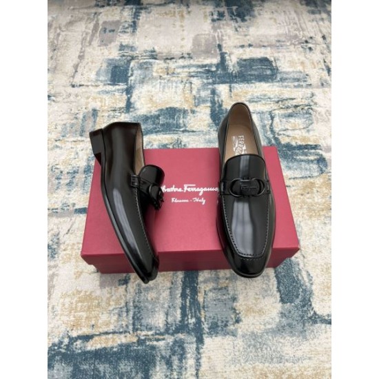 2025秋冬新作 FERRAGAMO サルヴァトーレ フェラガモ メンズ用 ビジネスシューズ トレンド感ある都会的スタイル