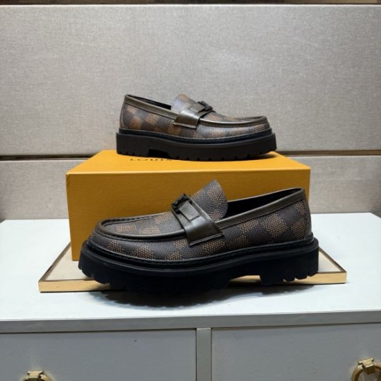 2025秋冬新作 LOUIS VUITTON ルイヴィトン メンズ用 ビジネスシューズ 雑誌掲載の注目モデル