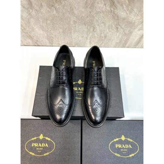 2025秋冬新作 PRADA プラダ メンズ用 ビジネスシューズ 冬に映えるスタイリッシュな一足
