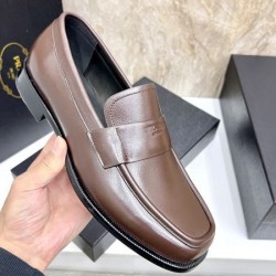 2025秋冬新作 PRADA プラダ メンズ用 ビジネスシューズ コーデを格上げする逸品