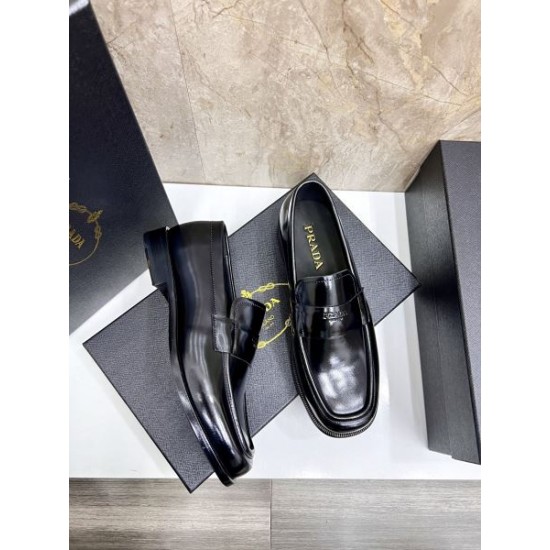 2025秋冬新作 PRADA プラダ メンズ用 ビジネスシューズ コーデを格上げする逸品