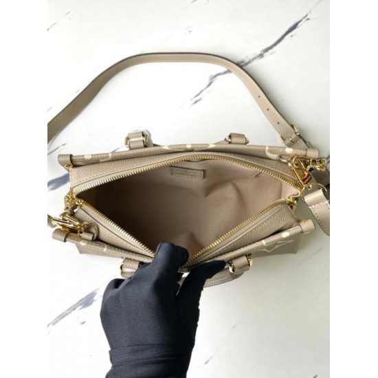 2025FW LOUIS VUITTON ルイヴィトン レディース トートバッグ 定番人気の薄手ソフト質感
