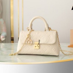 2025FW LOUIS VUITTON ルイヴィトン レディース トートバッグ ロングシーズン活躍の万能デザイン