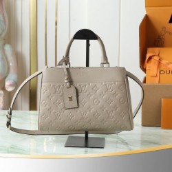 2025FW LOUIS VUITTON ルイヴィトン レディース トートバッグ オンライン限定の特別仕様