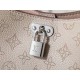 2025FW LOUIS VUITTON ルイヴィトン レディース トートバッグ 足元から注目される高感度デザイン