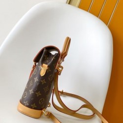 2025FW LOUIS VUITTON ルイヴィトン レディースバッグ バックパック 最新人気で話題沸騰中