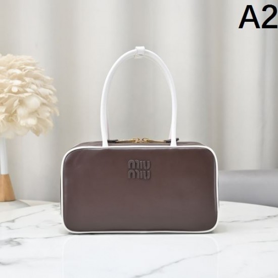 2025FW MIU MIU ミュウミュウ レディース トートバッグ 今冬大人気の最新セール