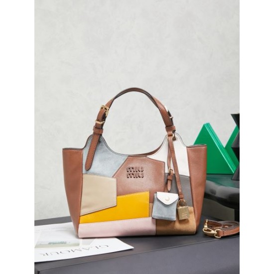 2025FW MIU MIU ミュウミュウ レディース トートバッグ 大切な方への最適ギフト