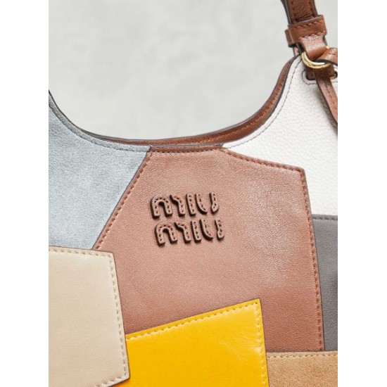 2025FW MIU MIU ミュウミュウ レディース トートバッグ 大切な方への最適ギフト