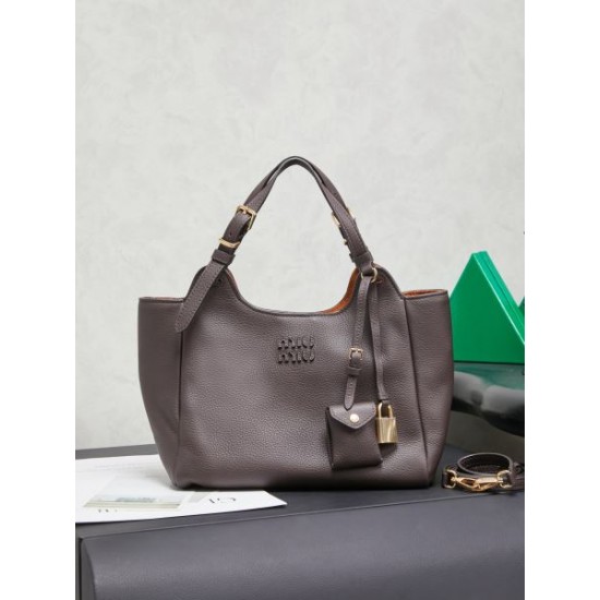 2025FW MIU MIU ミュウミュウ レディース トートバッグ 見逃せない今冬注目新作