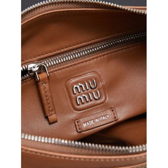 2025FW MIU MIU ミュウミュウ レディース トートバッグ 存在感抜群の新作デザイン