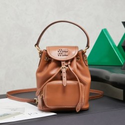 2025FW MIU MIU ミュウミュウ レディースバッグ バックパック カジュアル感強めの旬デザイン