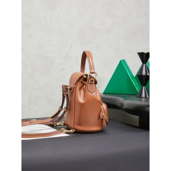 2025FW MIU MIU ミュウミュウ レディースバッグ バックパック カジュアル感強めの旬デザイン