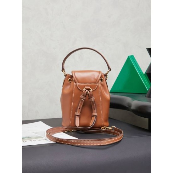 2025FW MIU MIU ミュウミュウ レディースバッグ バックパック カジュアル感強めの旬デザイン