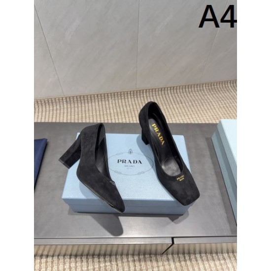 2025FW 雑誌＆街で話題の人気 PRADA プラダ ハイヒール