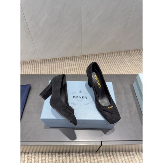 2025FW 一歩先のおしゃれ上級者 PRADA プラダ ハイヒール
