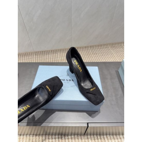 2025FW 一歩先のおしゃれ上級者 PRADA プラダ ハイヒール