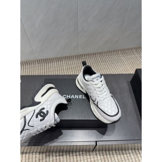 2025FW 軽やかで快適な履き心地 CHANEL シャネル カジュアルシューズ