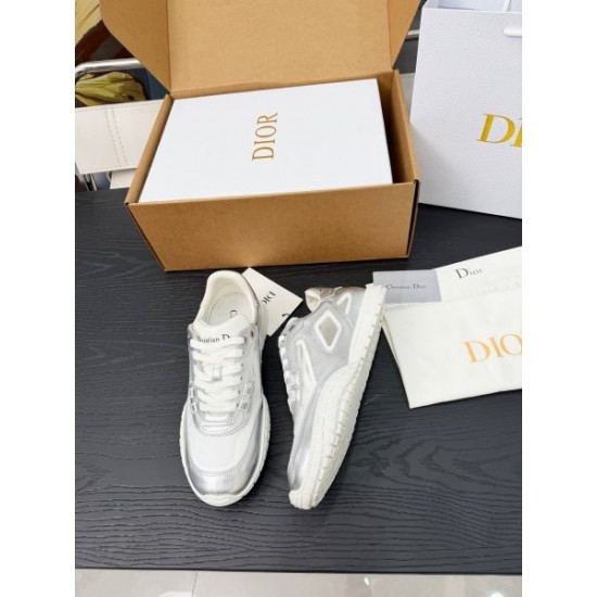 2025FW 秋冬新作で高評価 DIOR ディオール カジュアルシューズ