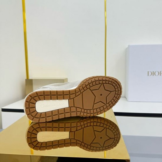 2025FW 再入荷で話題沸騰 DIOR ディオール カジュアルシューズ