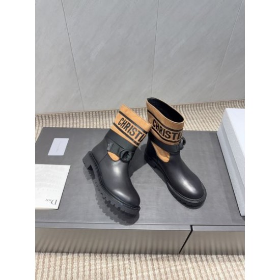 2025FW 秋冬新作コレクション登場 DIOR ディオール ブーツ